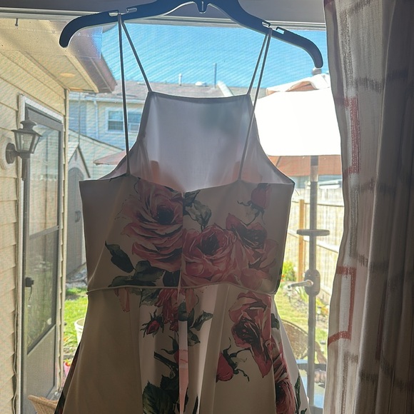 Betsy Adam white with pink flowers gown - Picture 5 of 13